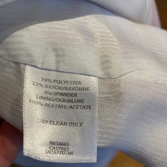 Light pink blazer, thigh length, size large - Picture 8 of 8